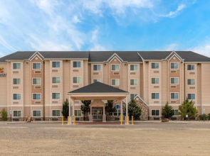 Microtel Inn & Suites by Wyndham Aztec