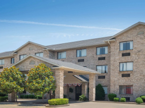 Ramada by Wyndham Catlettsburg/Ashland