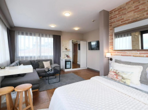 The Pera Hotel