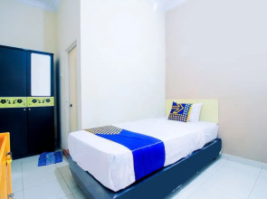 Spot On 2370 Berkah Homestay Syariah