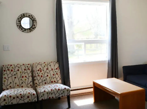 Lions Head Beach Motel & Cottages