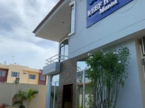 Reef Hostel Manta