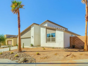 Pool, Spa & More: Relax in Desert Hot Springs!