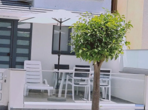 14 AN - 113 Nissi Twins Apartment
