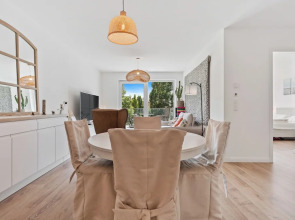 Stylish Apt Bouneweg-Süd Book Now ID225