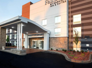 Fairfield Inn & Suites Louisville Airport