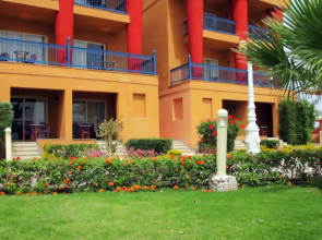 Titanic Palace - Families and Couples only