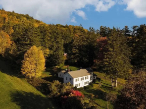 Whitney by Avantstay Private Berkshires Estate