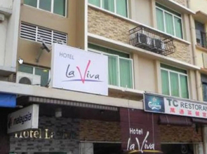 OYO 216 La Viva Hotel