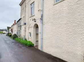 Glastonbury Hill Escape