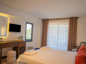 Aris Guest House