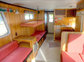 Timber Bay Lodge & Houseboats