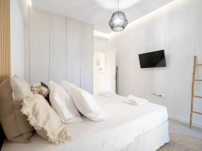 Piraeus Cozy Apartment for 4 Persons
