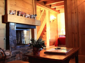 Le Cerf Amoureux Hotel