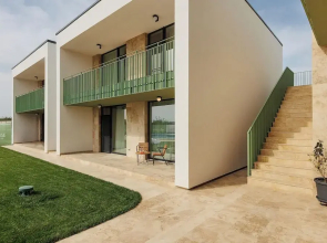 Hypnose Resort by the Sea