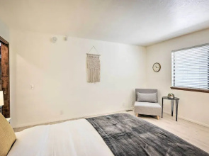 Boho-chic Home w/ Game Room Near Lake Gregory!