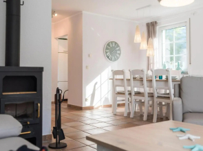 Raemel Haus _Sterntaucher_