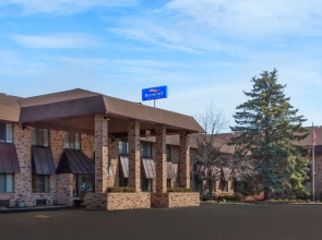 Baymont Inn & Suites Midland