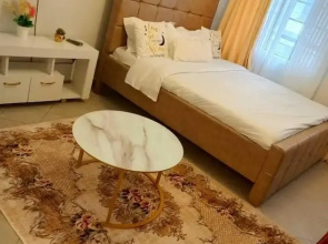 Lux Suites Amaziah Apartments Muthiga