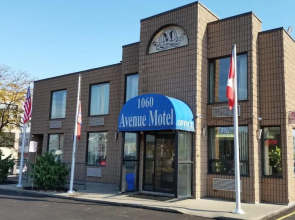 Avenue Motel