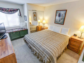 Crestview 21 - One Bedroom Condo