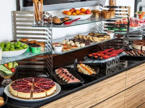 Holiday Inn Istanbul Sisli by IHG