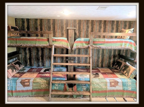 Eagles Point 3 Bedrooms 3 Bathrooms Cabin