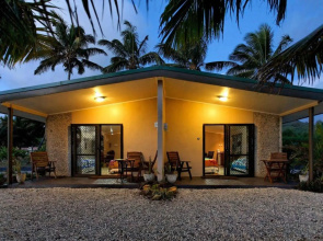 Raro Beach Bach