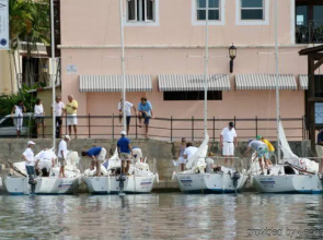 Sailing House la Marina