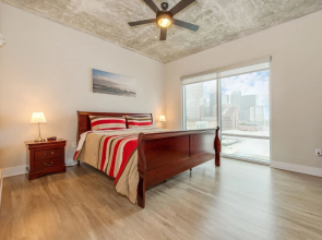 2br Apartment Near Convention Center - No Balcony 2 Bedroom Apts by RedAwning