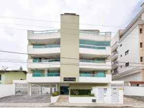 Aluguel Apartamento 3 quartos Bombas SC