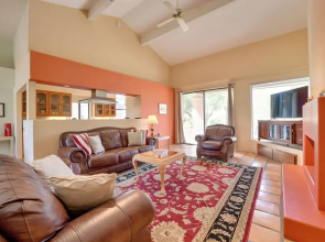 Pet-friendly Borrego Springs Retreat