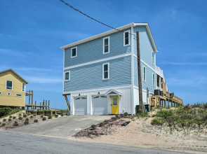 Beachfront Oasis w/ 2 Large Decks, BBQ & Views!