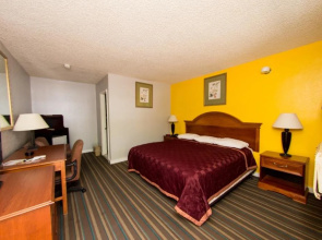Scottish Inn and Suites