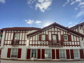 Kemaris Hotel