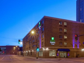 Holiday Inn Express Hotel & Suites Downtown Minneapolis by IHG