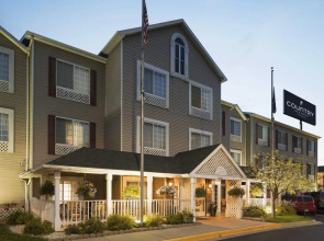 Country Inn & Suites by Radisson, Grand Rapids Airport, MI