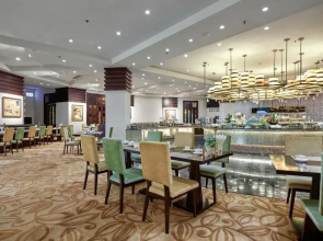 Royal Halong Hotel