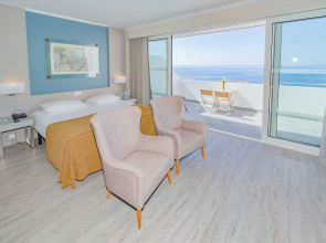 Hotel Orca Praia