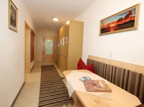Hilltop Apartment in Aschau im Zillertal near Ski Area