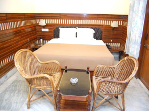 RR Hotel - Cumbam