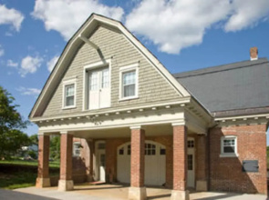The Carriage House Inn Bed & Breakfast