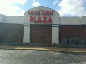 Ridge Crest Plaza Inn And Suites