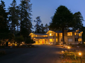 SCP Mendocino Inn and Farm