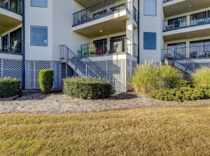 103 Sea Cloisters Oceanfront 2 BR condo