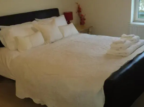 Silver City Sa- Executive City Centre Suite