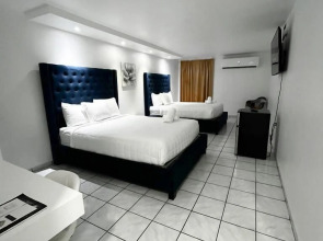 Douglas Highway Hotel