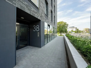 Legnicka Modern Apartment by Renters