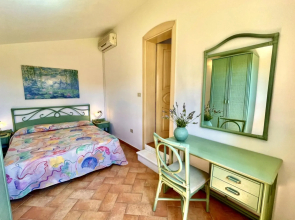 Residence with pool. Two Rooms apt. for 4 persons.-SERAMATTINO B