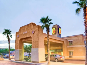 Super 8 Casa Grande